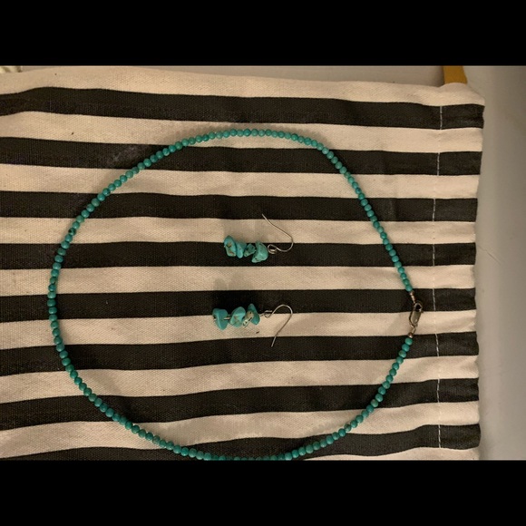 Turquoise Necklace & Earring Set — Never Worn - Picture 3 of 6